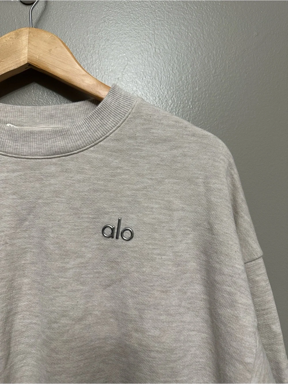 ALO heathered tan crewneck sweatshirt Sz M